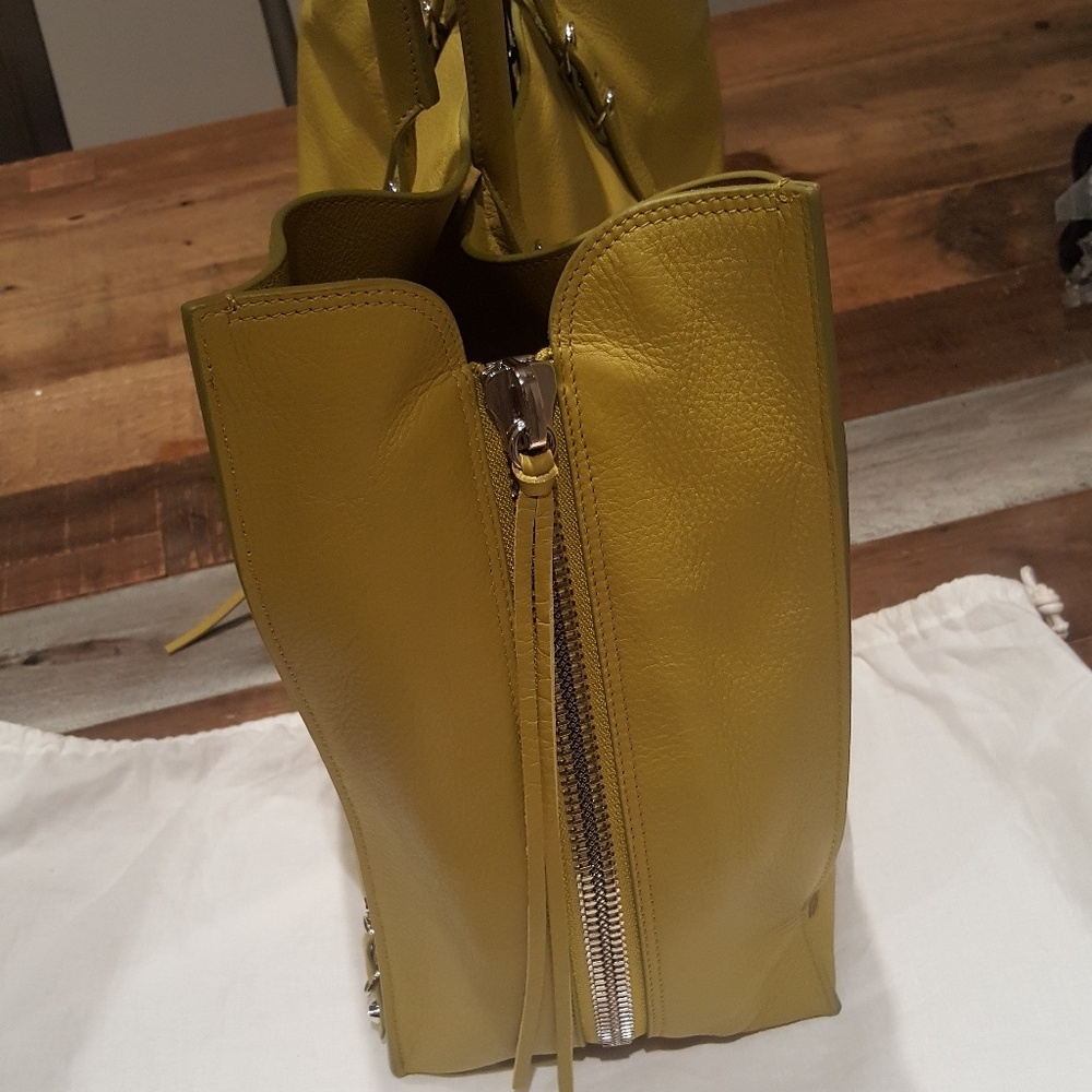 Balenciaga Yellow mustard tote bag, pre owned - Picture 2 of 6